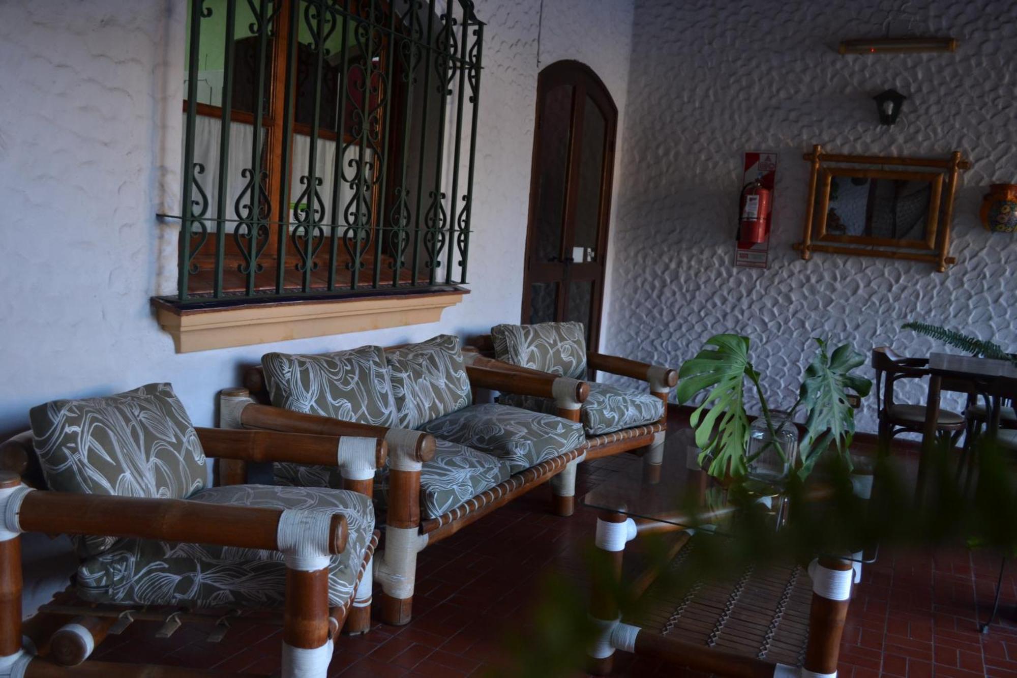Hotel Boutique La Candela Сальта Экстерьер фото
