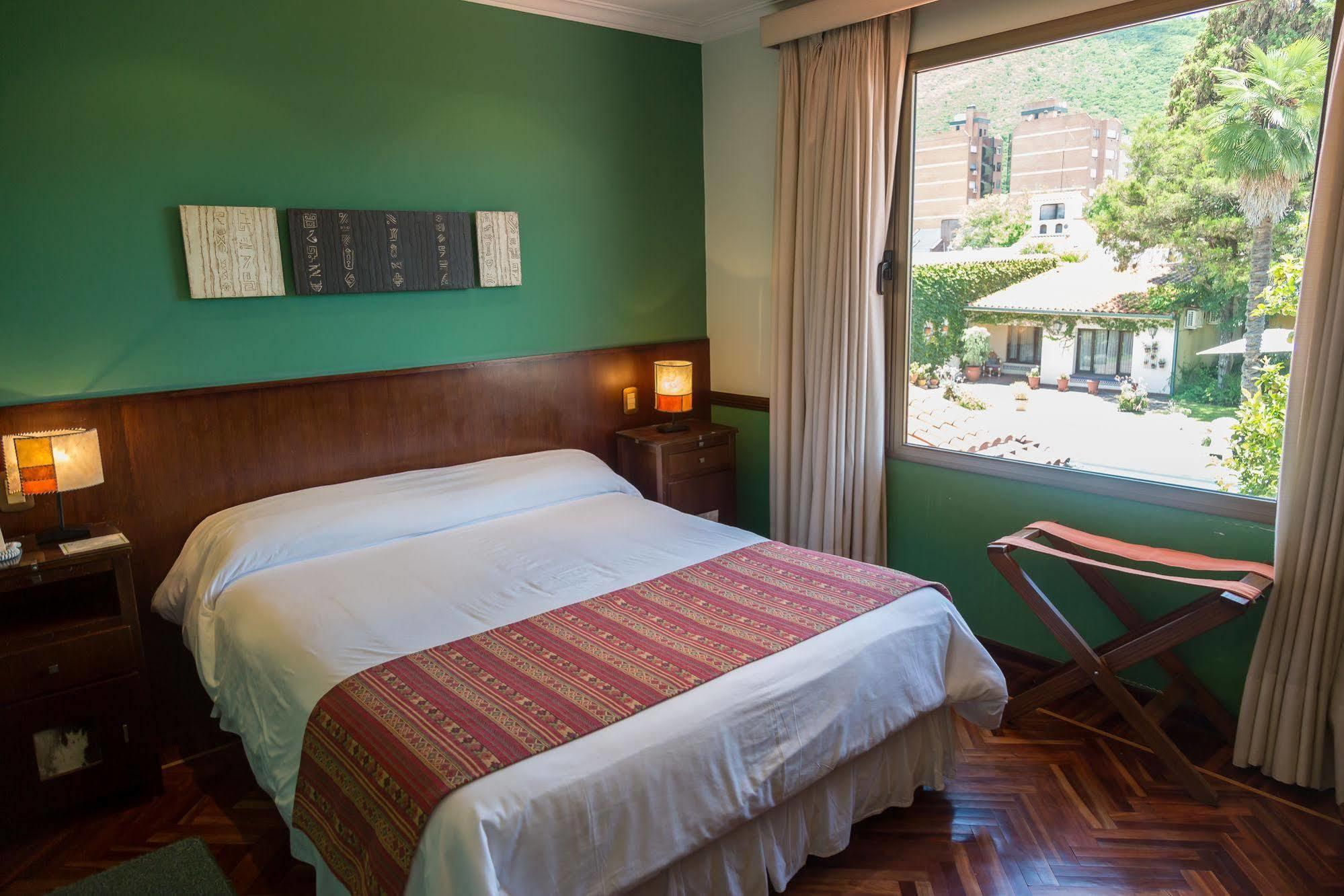 Hotel Boutique La Candela Сальта Экстерьер фото